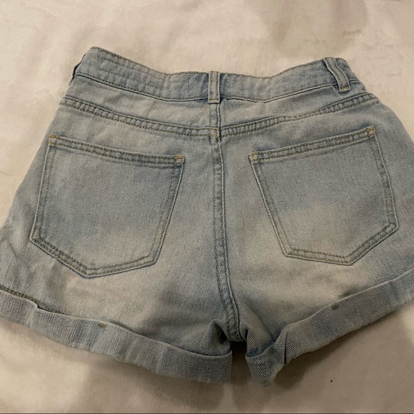 Floral Daisy High Waisted Shorts 🌼 - Picture 6 of 6